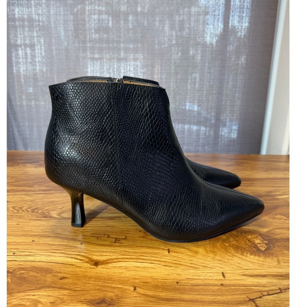 Frankie4 Black Addison Snakeskin Embossed Pointed Toe Kitten Heel Ankle Boots 9